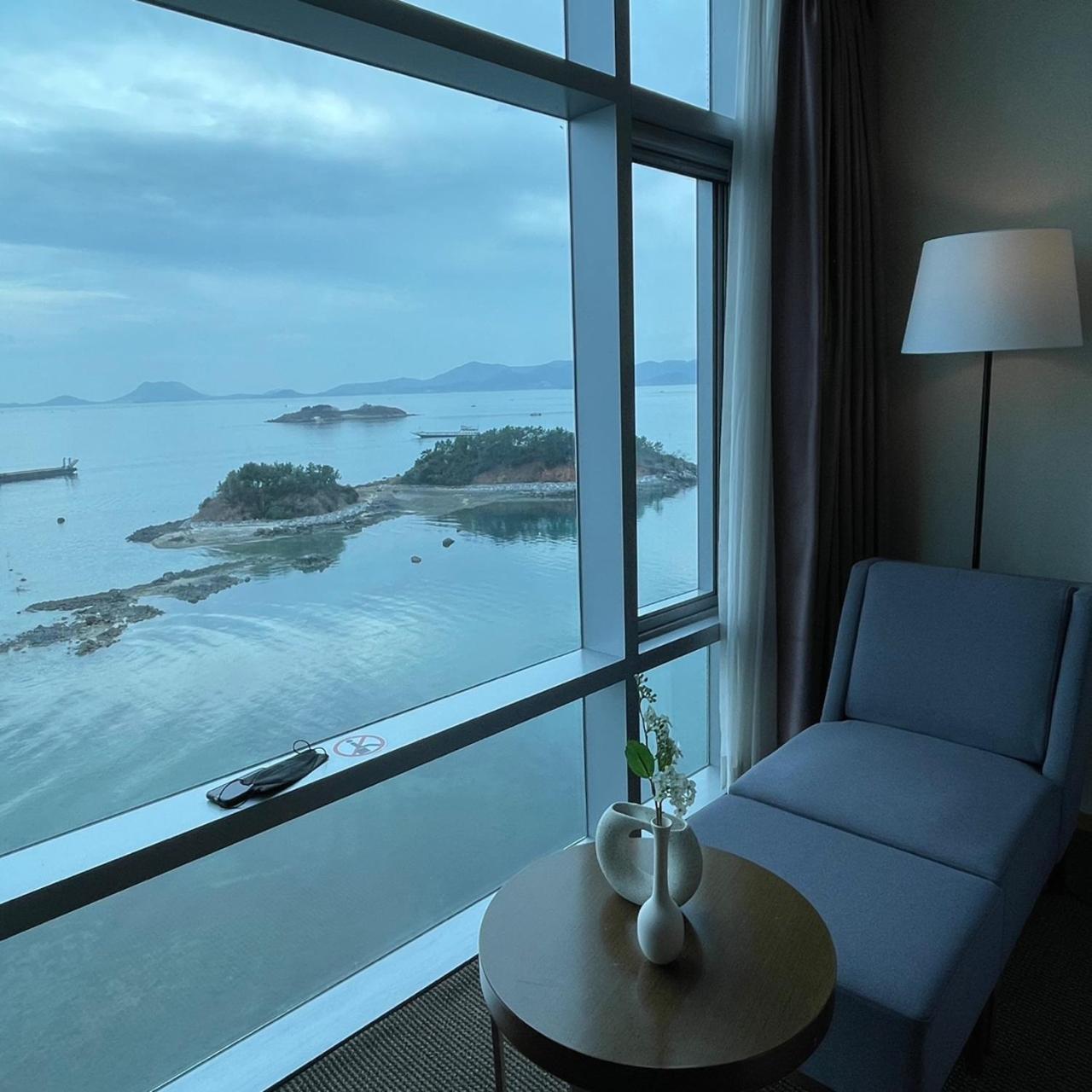 Hidden Bay Hotel Йосу Екстериор снимка